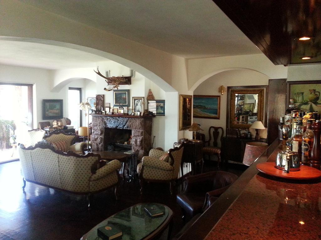 Villa Sara Guesthouse Sveti Stefan Bagian luar foto